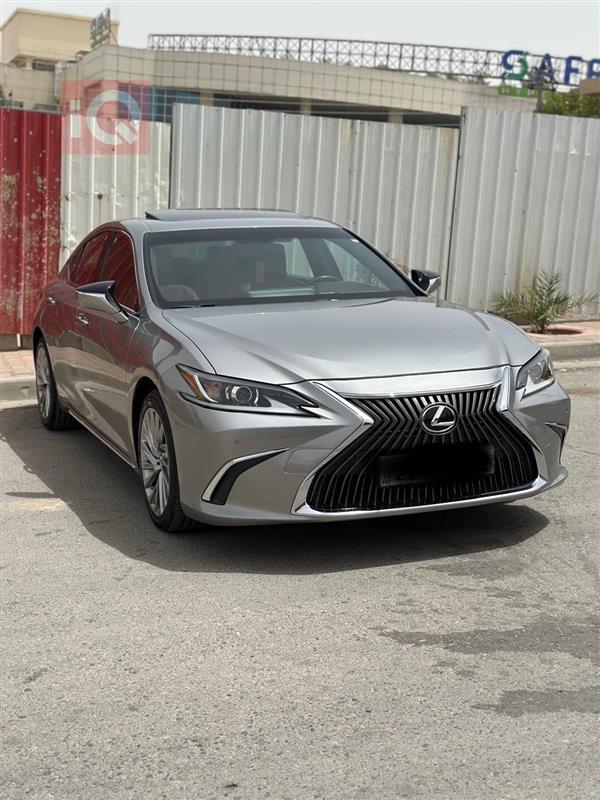 Lexus for sale in Iraq